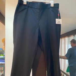 NWT Focus 2000 Modern Fit Black Pants Size 12!